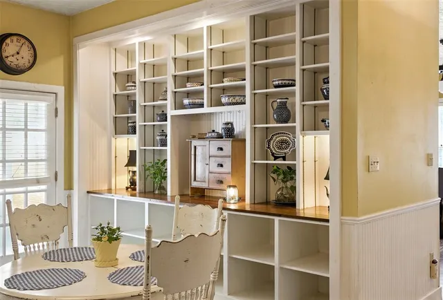 $1,195,000 | 504 South Main Street, Lockhart, TX 78644