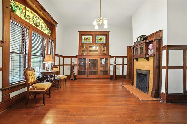 $1,195,000 | 504 South Main Street, Lockhart, TX 78644