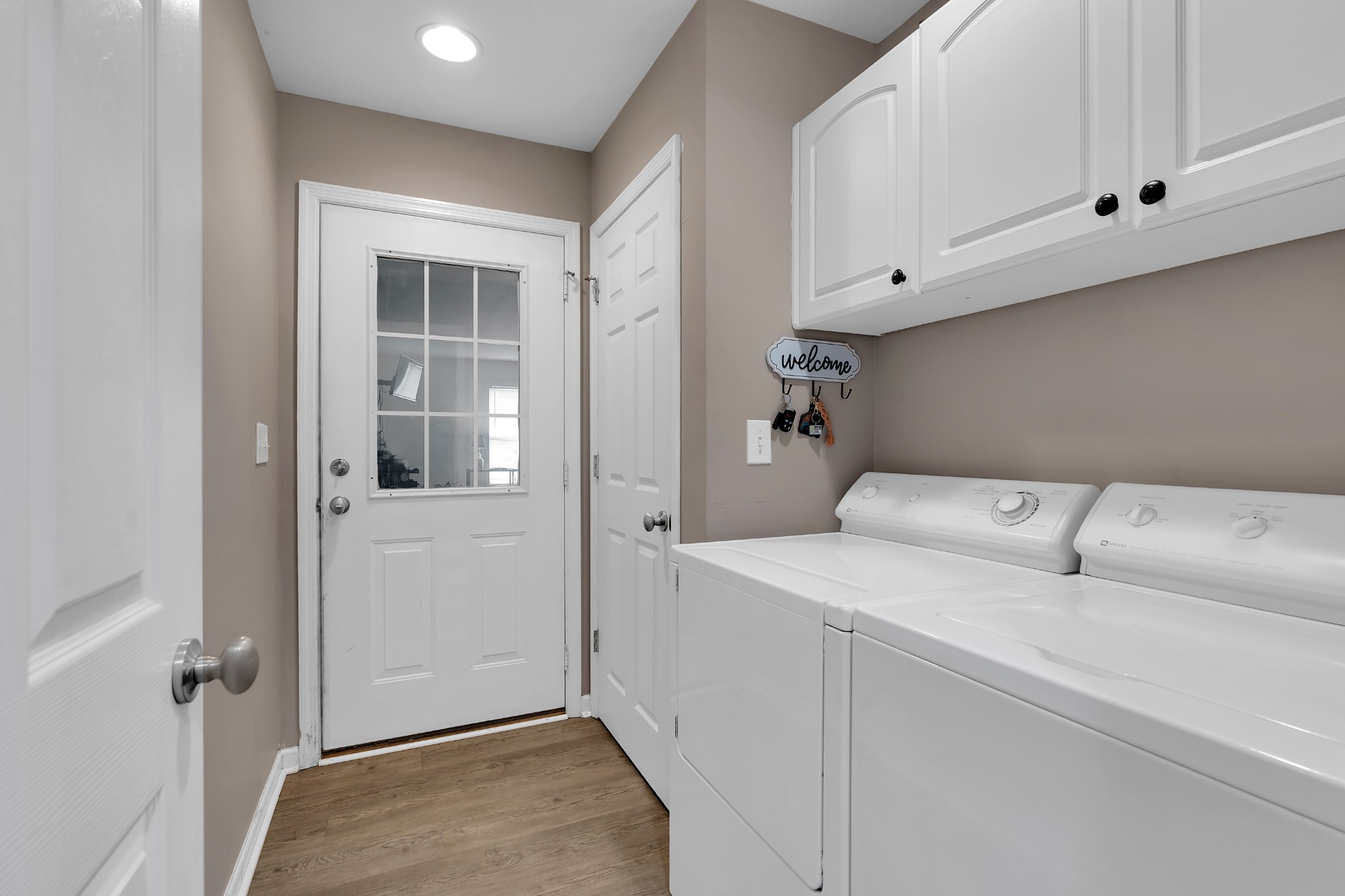 71 Larkspur Court Tullahoma, TN 37388 - Photo 20 of 31 a utility room with dryer and washer