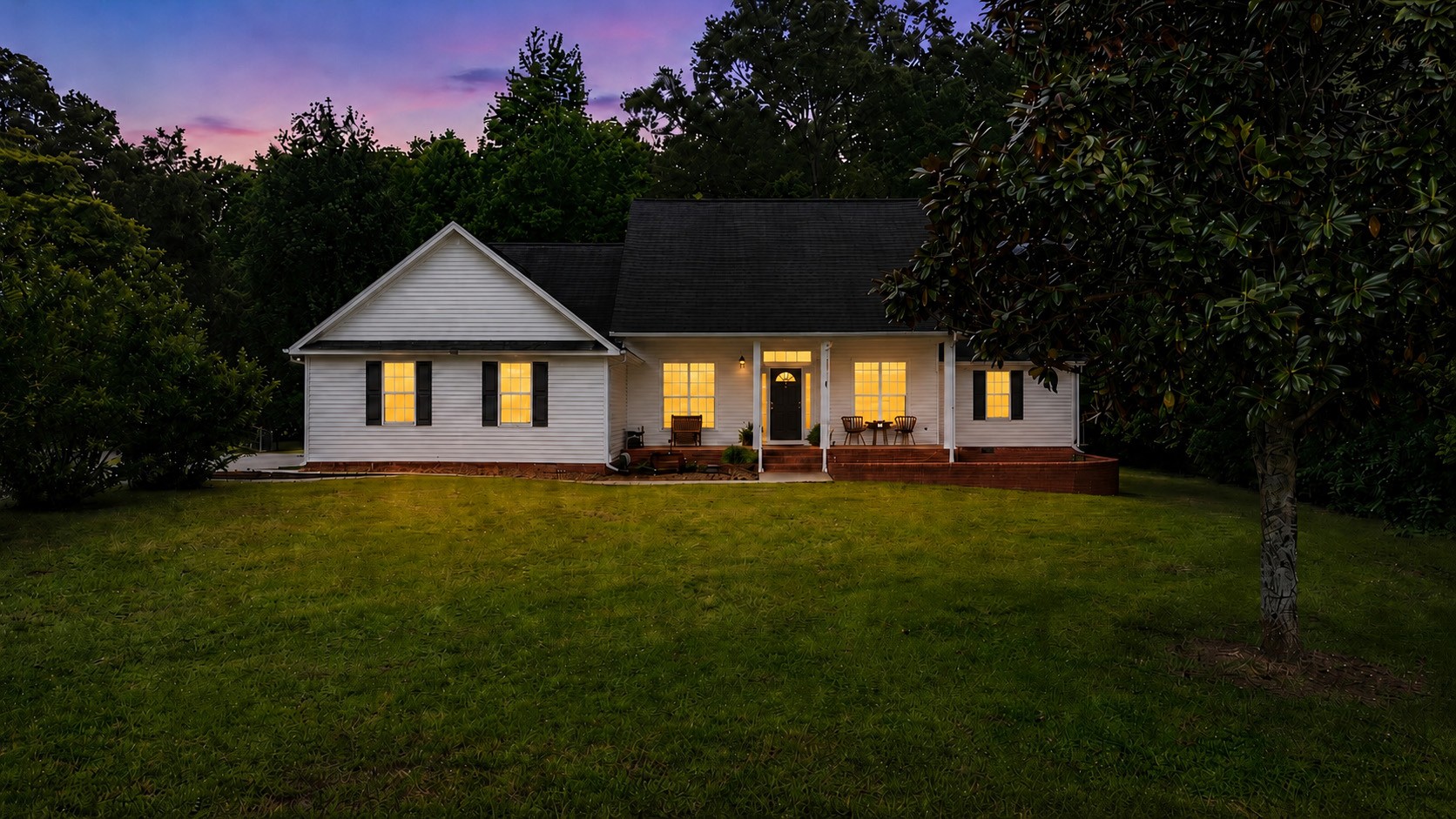 71 Larkspur Court Tullahoma, TN 37388 - Photo 27 of 31 a front view of a house with a garden