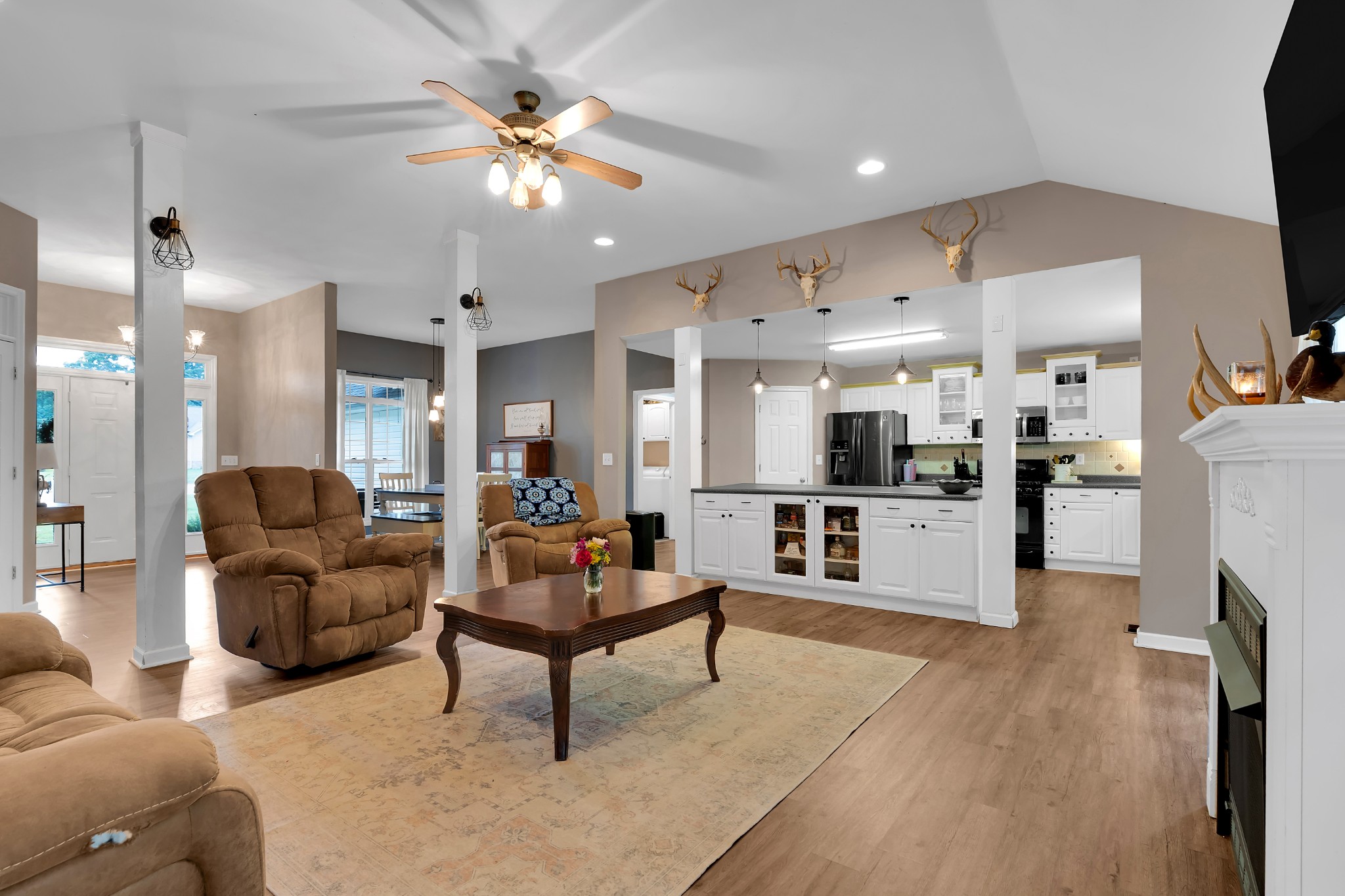 71 Larkspur Court Tullahoma, TN 37388 - Photo 6 of 31 a living room with furniture and kitchen view