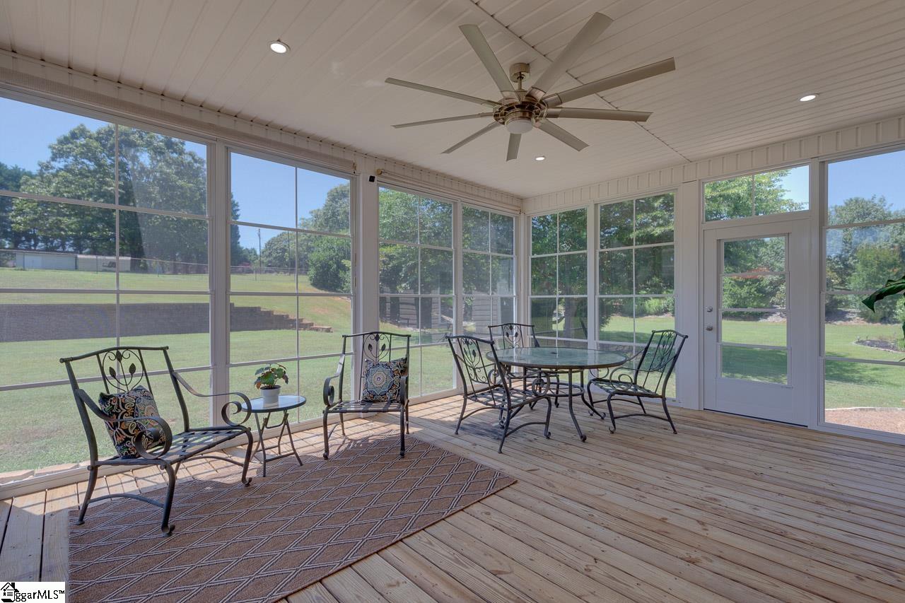 205 West McElhaney Road Taylors, SC 29687 - Photo 32 of 36 Gallery Image 32