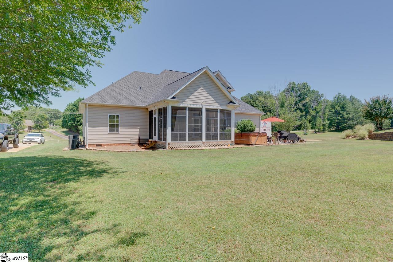 205 West McElhaney Road Taylors, SC 29687 - Photo 35 of 36 Gallery Image 35