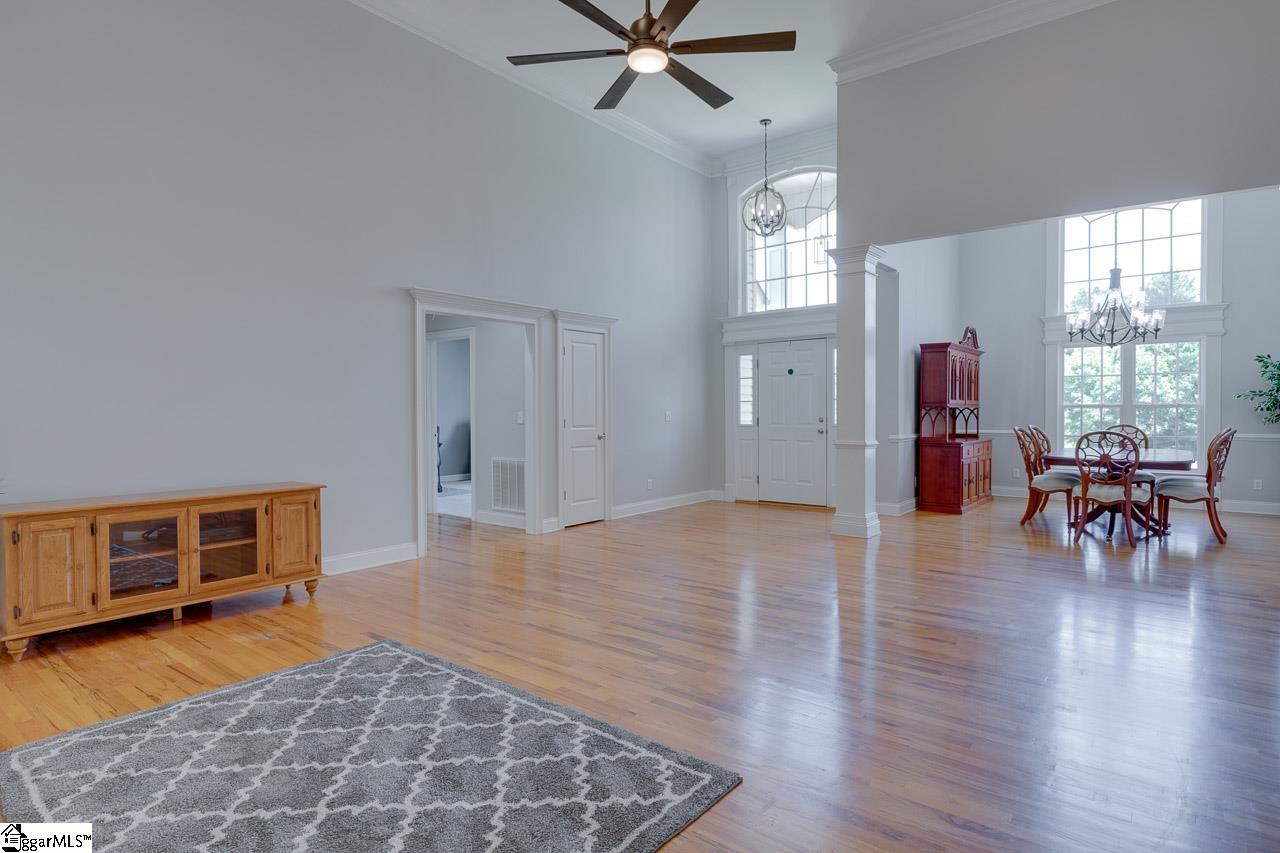205 West McElhaney Road Taylors, SC 29687 - Photo 5 of 36 Gallery Image 5