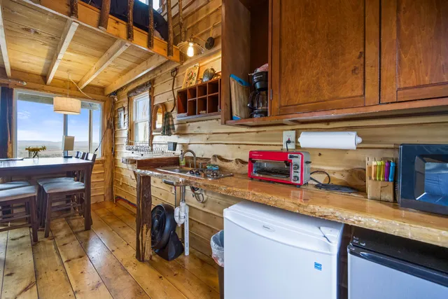 $289,000 | 7 Coon Mountain Lane, Liberty, ME 04949