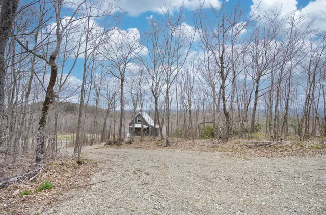 $289,000 | 7 Coon Mountain Lane, Liberty, ME 04949