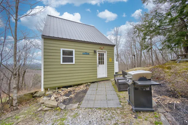 $289,000 | 7 Coon Mountain Lane, Liberty, ME 04949