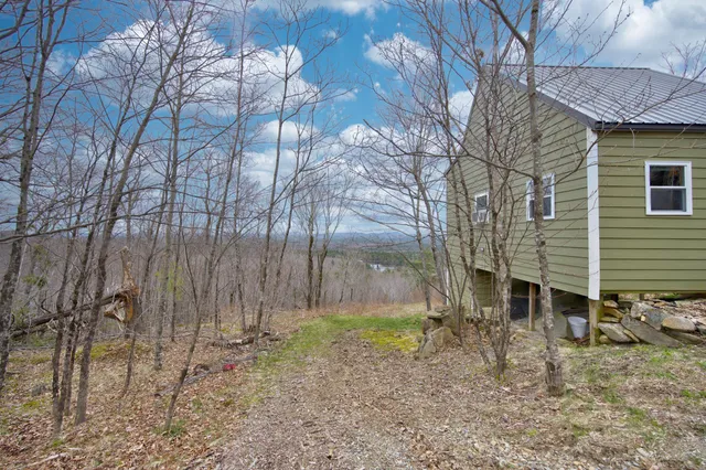 $289,000 | 7 Coon Mountain Lane, Liberty, ME 04949