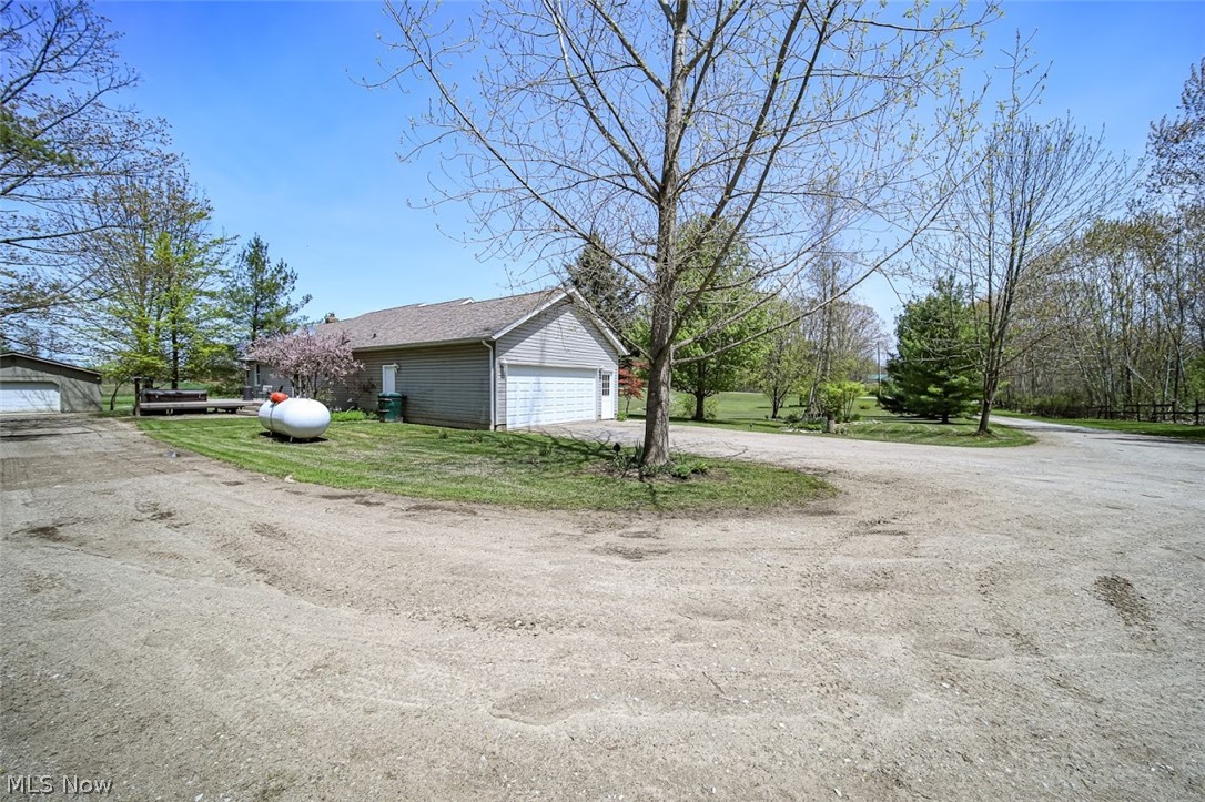 1951 Barnum Road Geneva, OH 44041 - Photo 31 of 35 Gallery Image 31