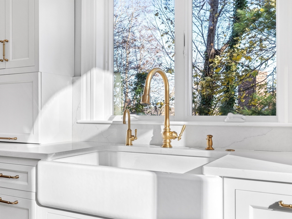 25 Falmouth Road Arlington, MA 02474 - Photo 11 of 42