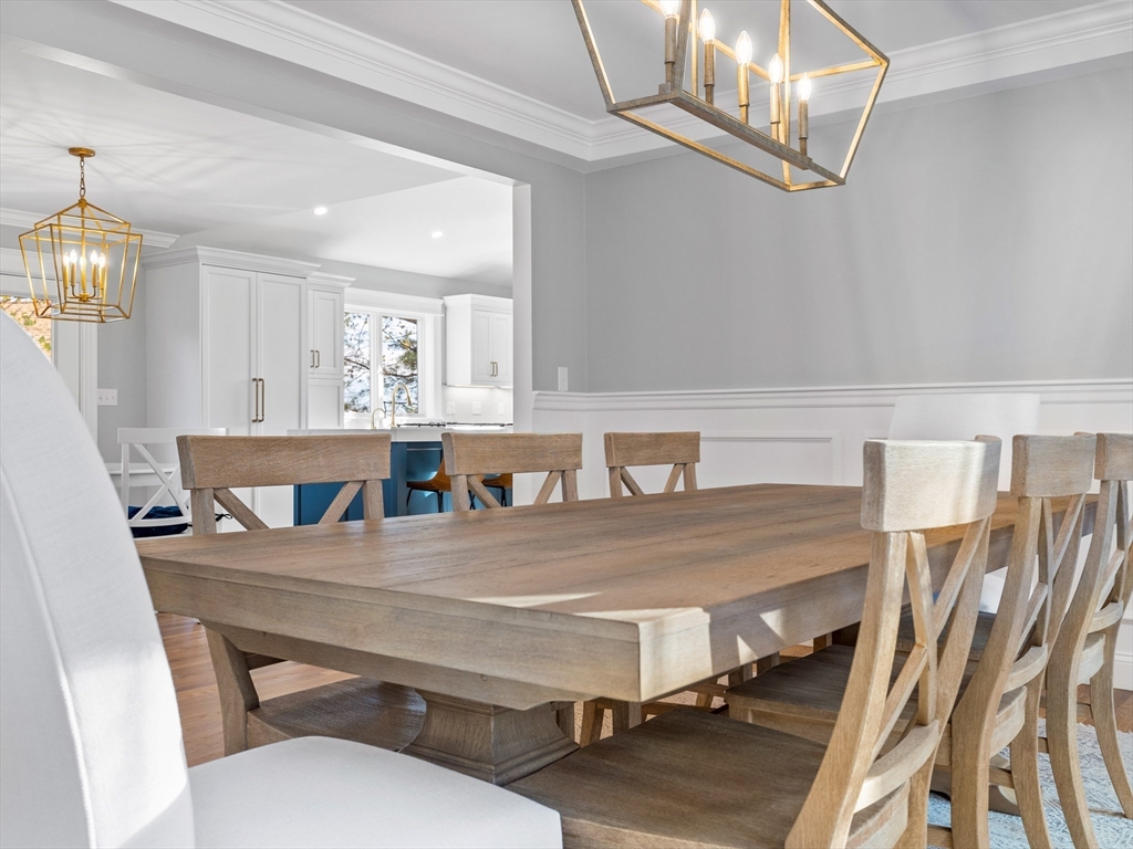 25 Falmouth Road Arlington, MA 02474 - Photo 4 of 42