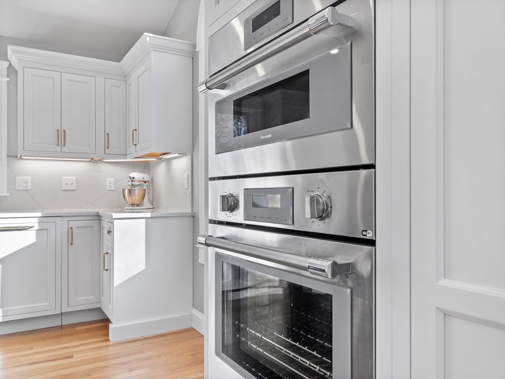 25 Falmouth Road Arlington, MA 02474 - Photo 9 of 42