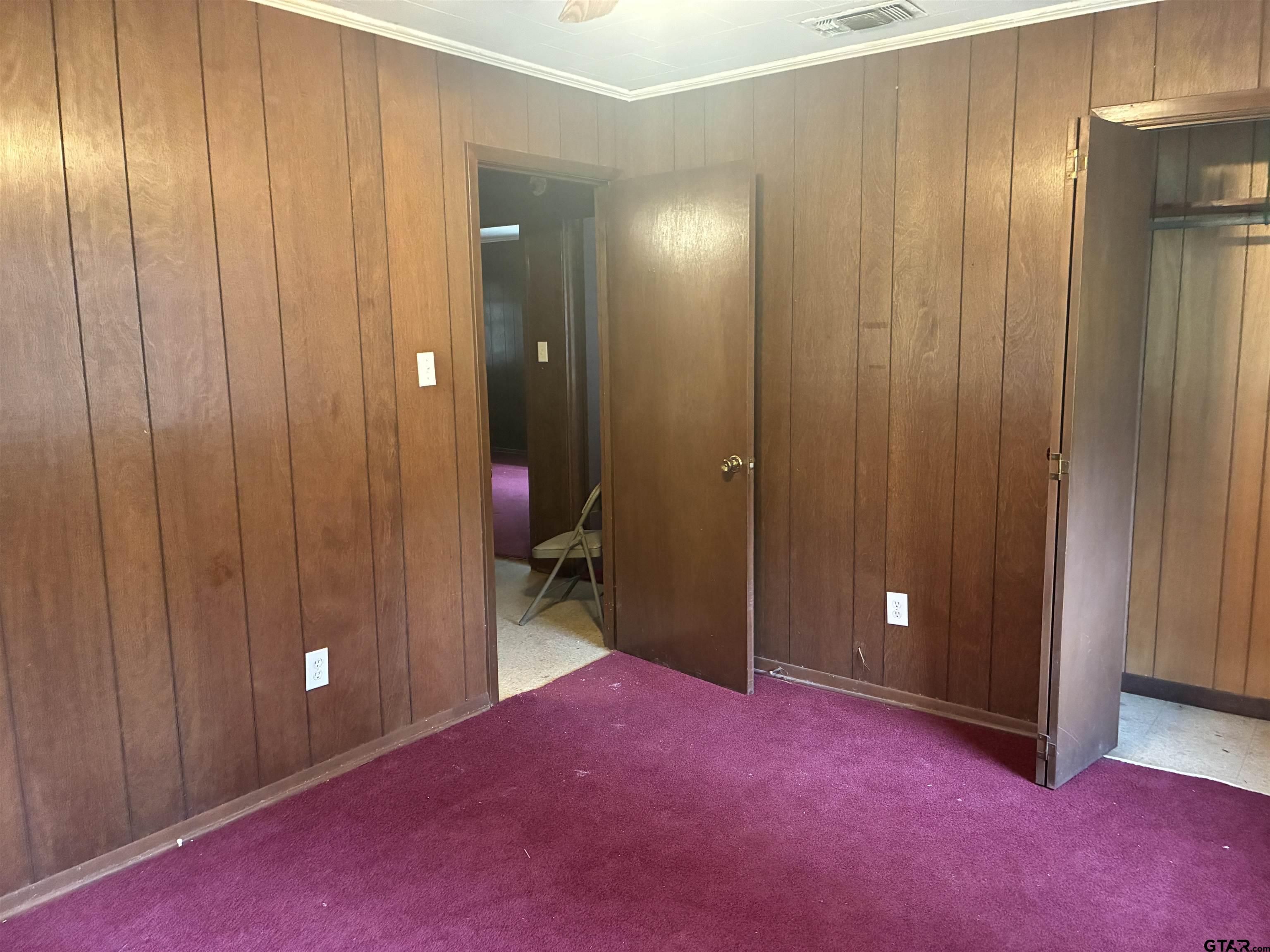 683 County Road 1209 Rusk, TX 75785 - Photo 7 of 10 a view of an empty room with a bathroom