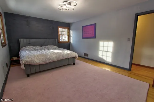 $898,000 | 32 Cherryville Hollow Road, Flemington, NJ 08822