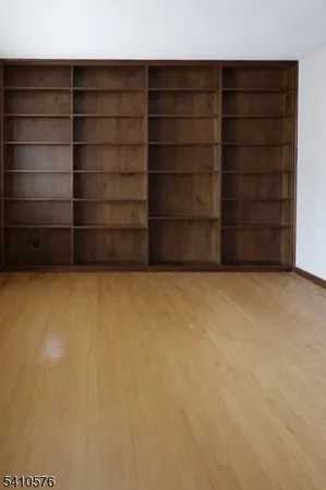 $898,000 | 32 Cherryville Hollow Road, Flemington, NJ 08822