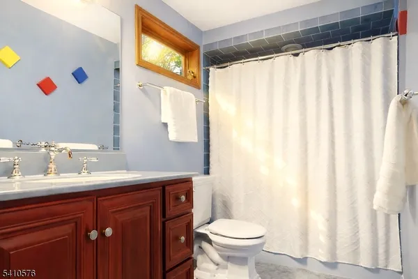 $898,000 | 32 Cherryville Hollow Road, Flemington, NJ 08822