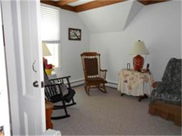 105 Bay Road Easton, MA 02356 - Photo 12 of 17 Gallery Image 12