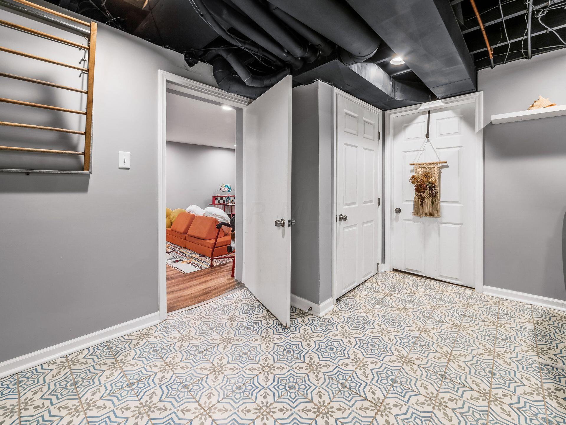 223 South Virginia Lee Road Columbus, OH 43209 - Photo 41 of 82 LL Laundry Room