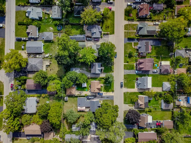 $299,500 | 1511 Pine Grove Avenue, Round Lake Beach, IL 60073