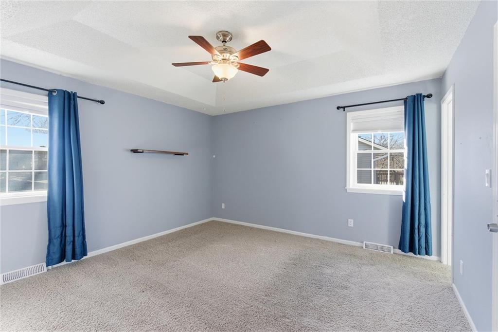 3714 Southwest Windemere Drive Lee's Summit, MO 64082 - Photo 16 of 39