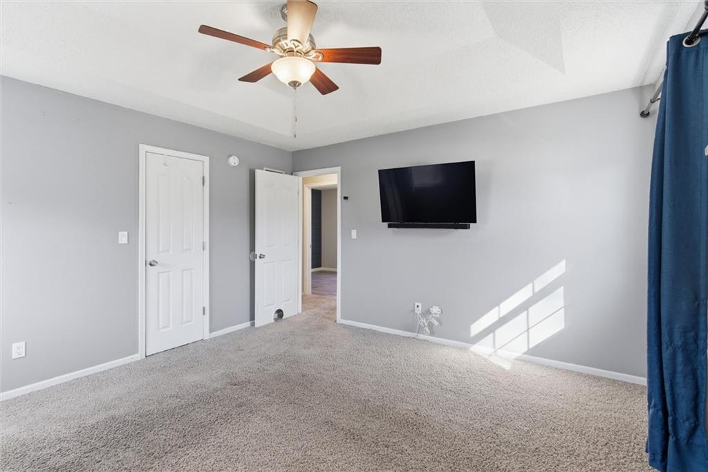 3714 Southwest Windemere Drive Lee's Summit, MO 64082 - Photo 17 of 39