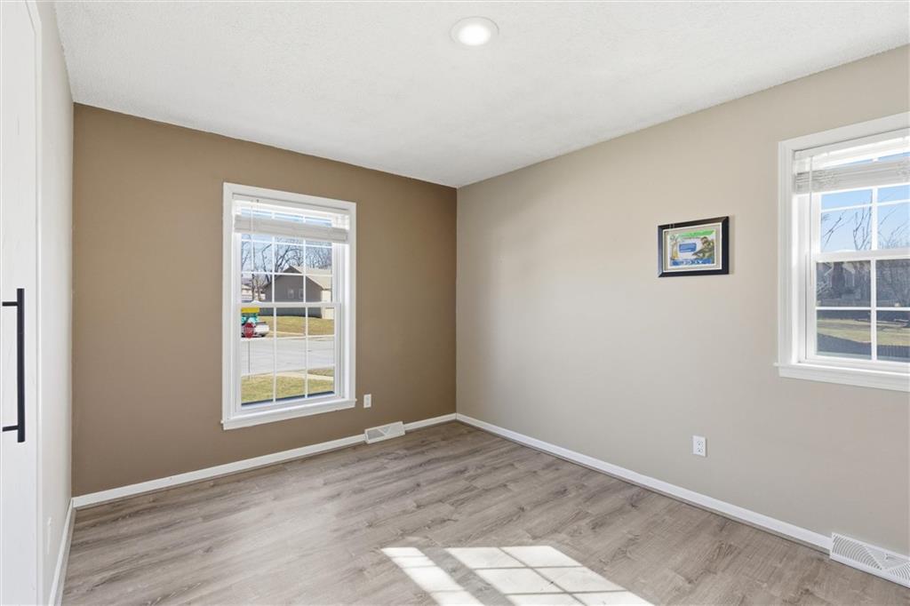 3714 Southwest Windemere Drive Lee's Summit, MO 64082 - Photo 19 of 39