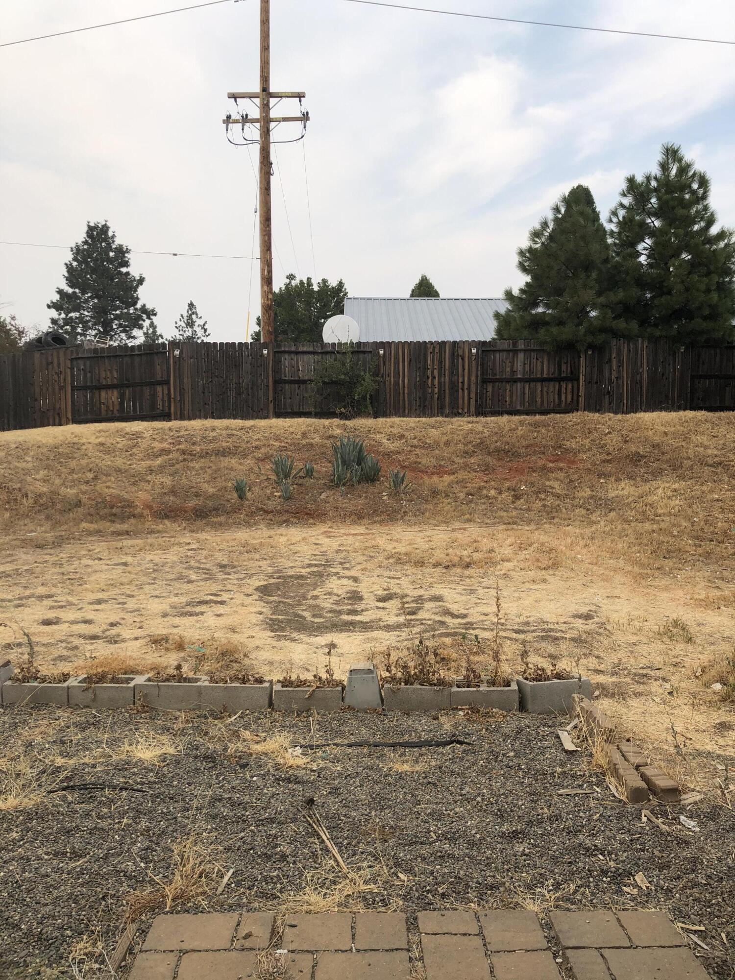 2004 Tarmac Road Redding, CA 96003 - Photo 19 of 19 IMG_3463