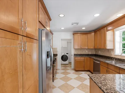 $1,350,000 | 2833 Northeast 22nd Street, Fort Lauderdale, FL 33305