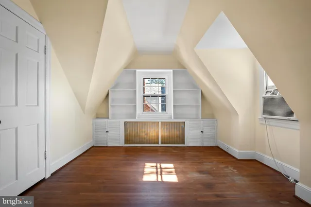 $3,800 | 4739 16th Street North, Arlington, VA 22207