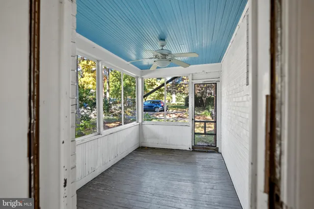 $3,800 | 4739 16th Street North, Arlington, VA 22207