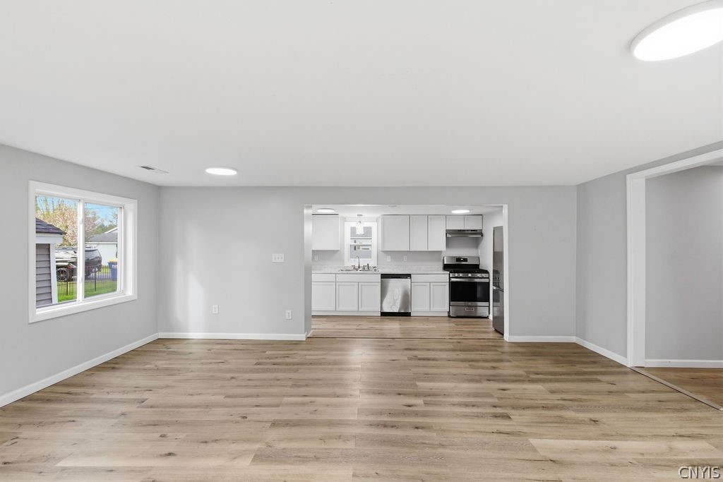 7482 Surbrook Road Lysander, NY 13027 - Photo 13 of 31