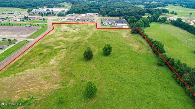 $2,300,000 | 0 Civic Center Drive, Batesville, MS 38606