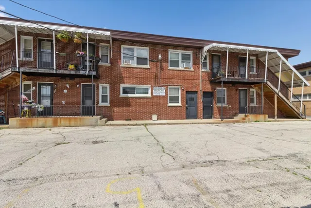 $1,190,000 | 1211 Homestead Road, La Grange Park, IL 60526