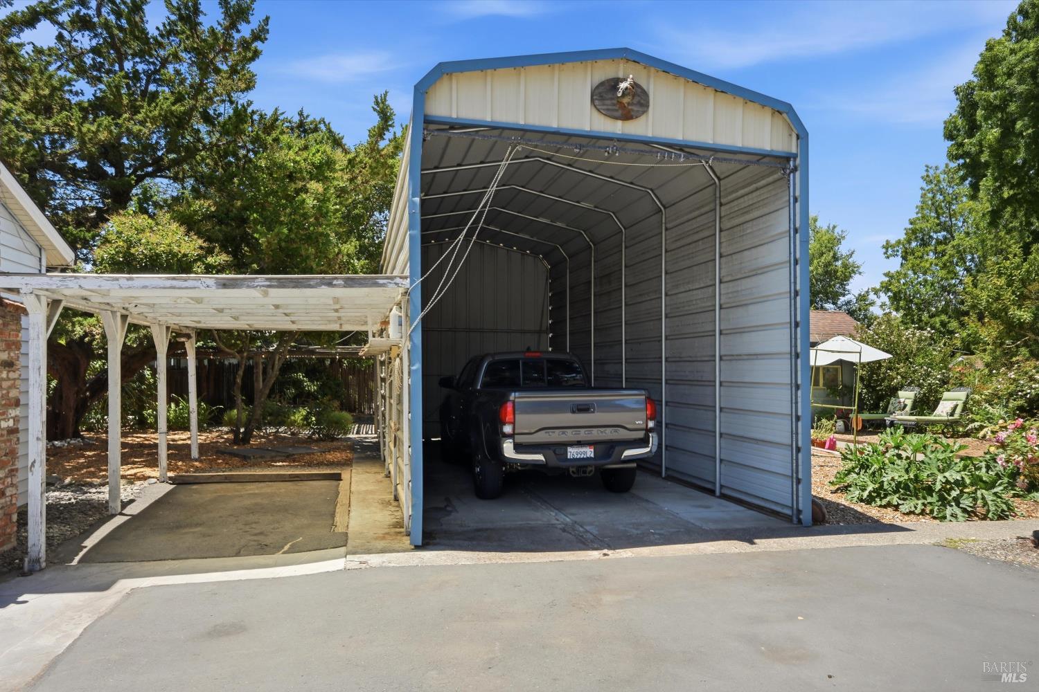 4941 Hansen Drive Santa Rosa, CA 95409 - Photo 31 of 35 Can't go wrong with so many parking options!