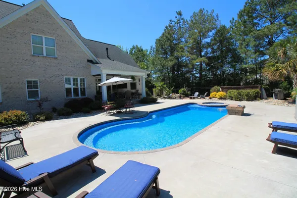 $729,000 | 2319 Pleasant Pl Lane, Greenville, NC 27858