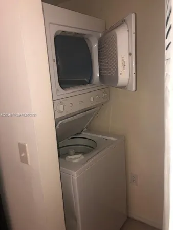 $1,800 | 4131 San Marino Boulevard, Unit 203, West Palm Beach, FL 33409