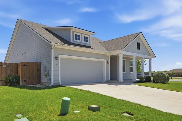 $2,150 | 103 Trailside Lane, Bastrop, TX 78602