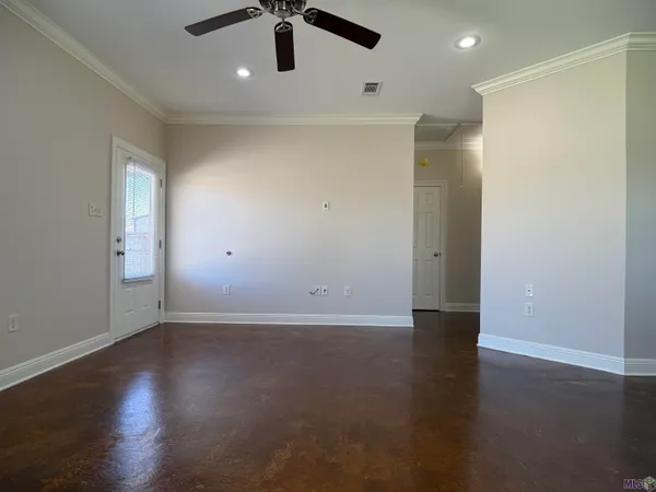 $1,300 | 40455 La Highway, Prairieville, LA 70769