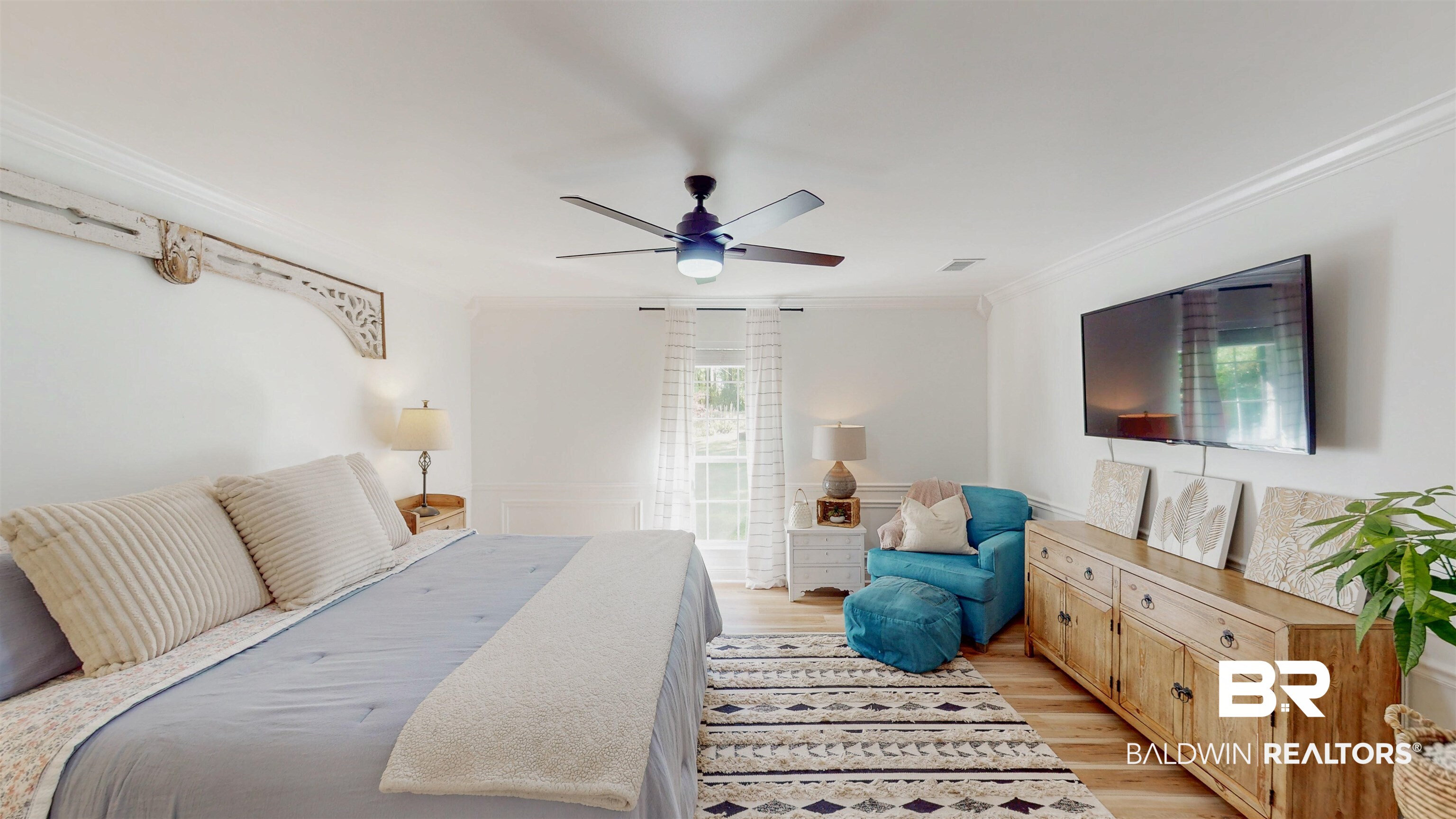 9902 Clarke Ridge Road Foley, AL 36535 - Photo 29 of 61 Bedroom featuring light wood-style flooring, visible vents, crown molding, and ceiling fan