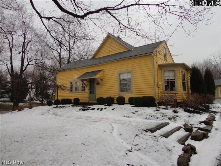 1365 State Road Hinckley, OH 44233 - Photo 1 of 25 Walk in and fall in love!
