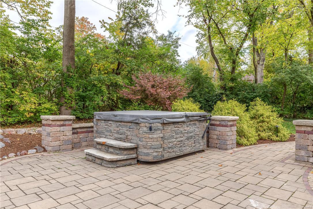 19 South Covington Meadows Road St. Louis, MO 63132 - Photo 56 of 64 Gallery Image 56