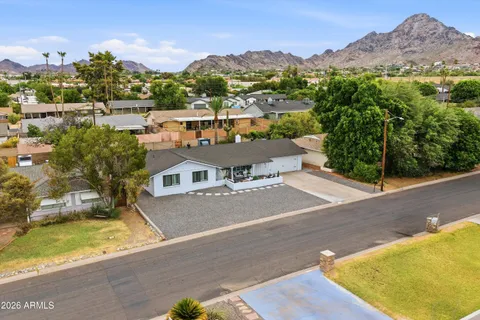 $899,900 | 1708 East McLellan Boulevard, Phoenix, AZ 85016