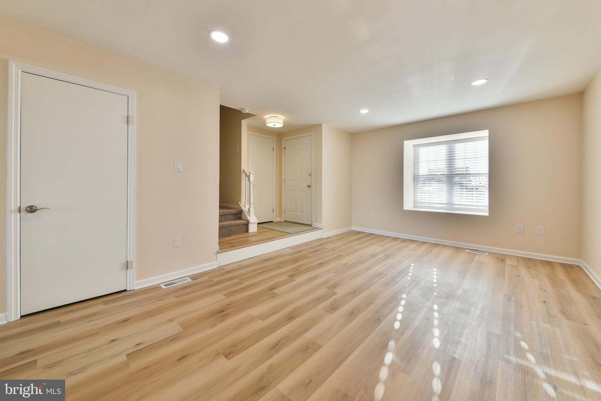 702 Spice Bush Ambler, PA 19002 - Photo 4 of 18