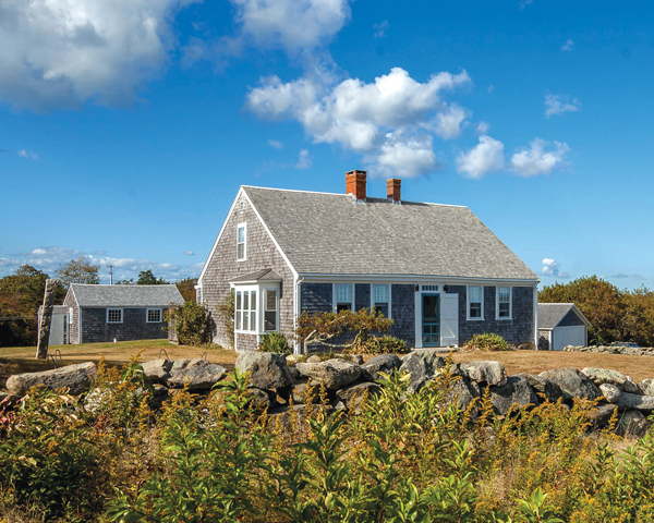 4 Austin Pasture Road Chilmark, MA 02535 - Photo 1 of 17 Gallery Image 1