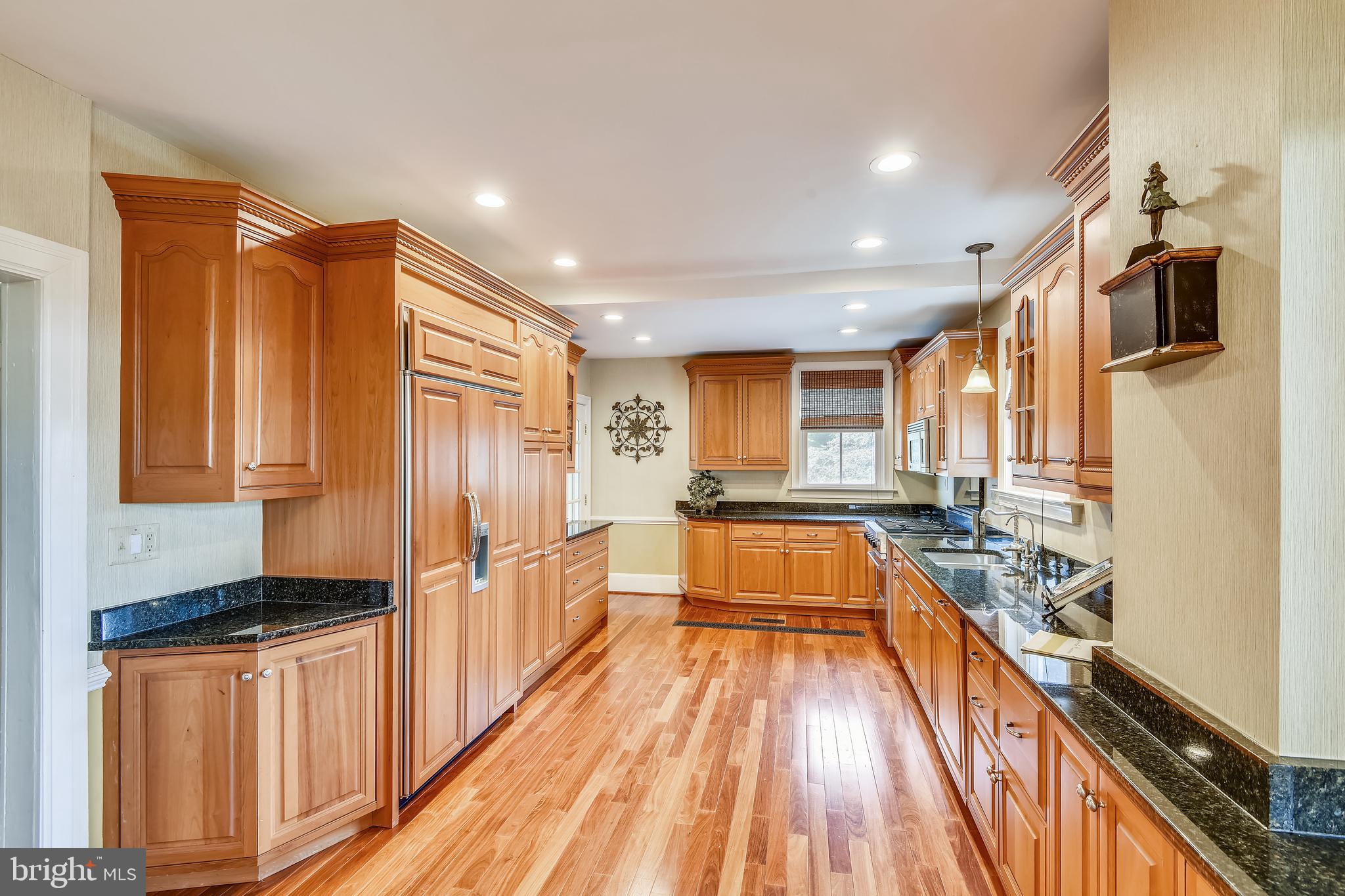8325 Bensville Road Waldorf, MD 20603 - Photo 25 of 88 Gourmet kitchen