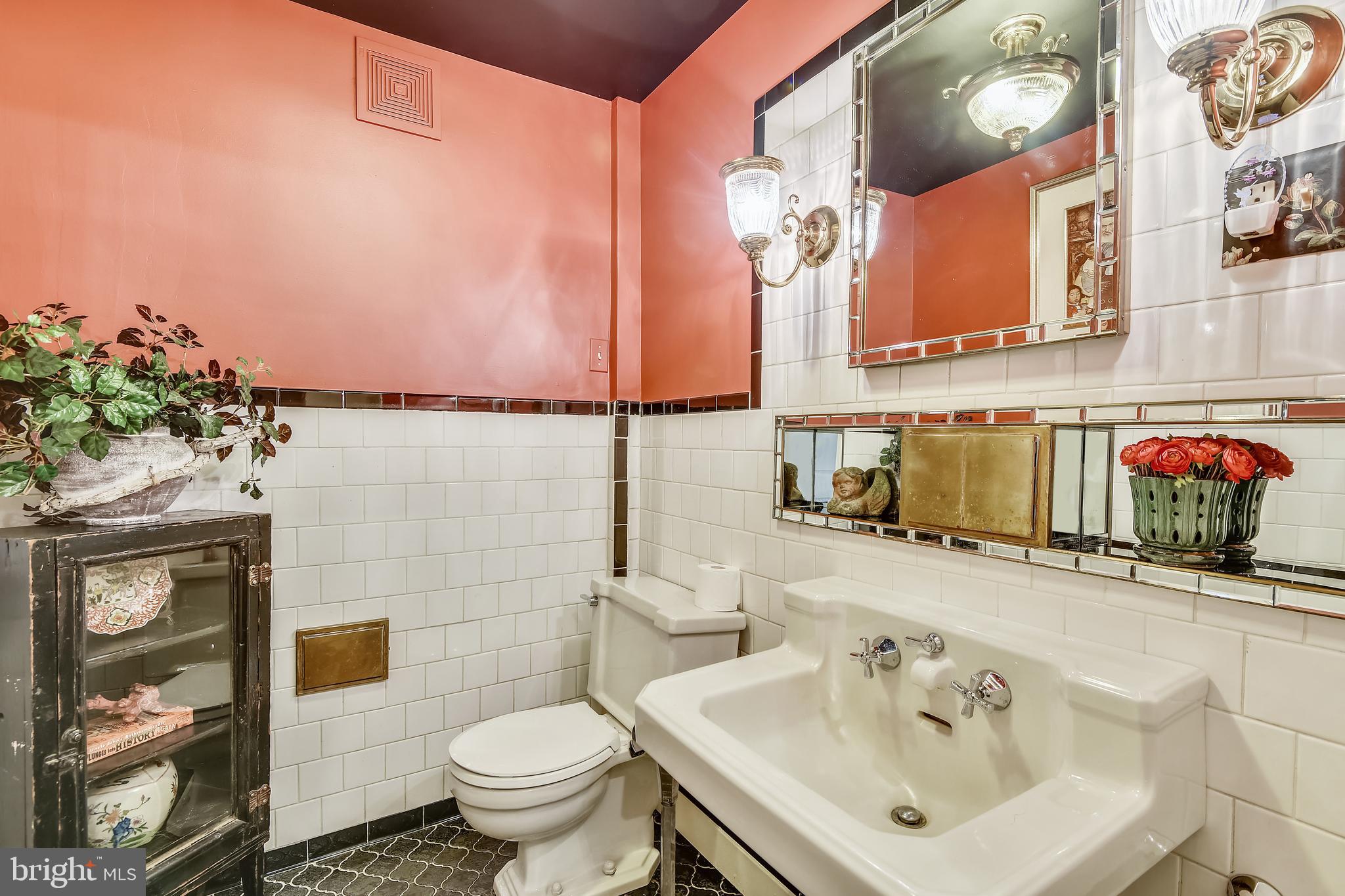 8325 Bensville Road Waldorf, MD 20603 - Photo 28 of 88 First Floor Powder Room