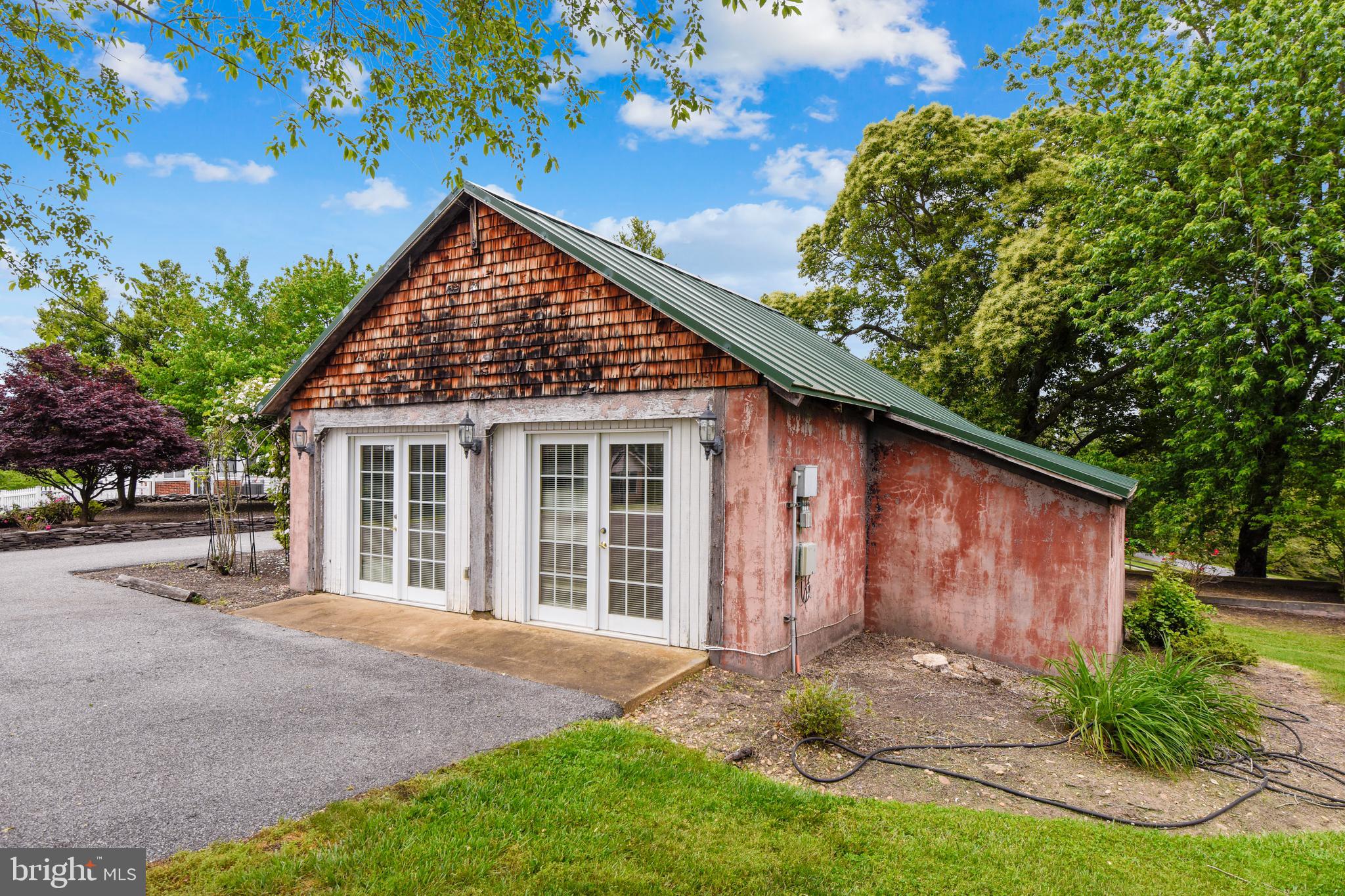 8325 Bensville Road Waldorf, MD 20603 - Photo 64 of 88 Office building, formerly a garage and gas station