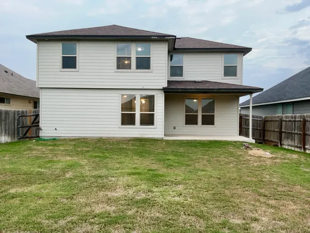 $2,400 | 184 Beth Ann Loop, Taylor, TX 76574