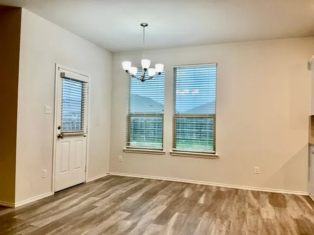 $2,400 | 184 Beth Ann Loop, Taylor, TX 76574