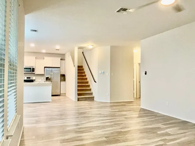 $2,400 | 184 Beth Ann Loop, Taylor, TX 76574